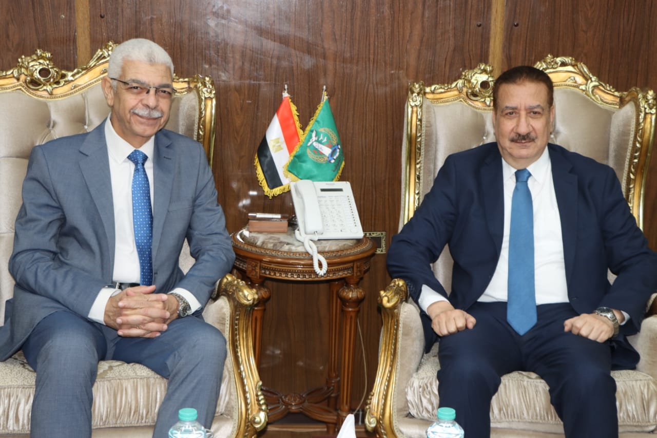 رئيس جامعة المنوفية يهنىء المحافظ واهالي المحافظة بعيد الاضحي المبارك والعيد القومي للمحافظة