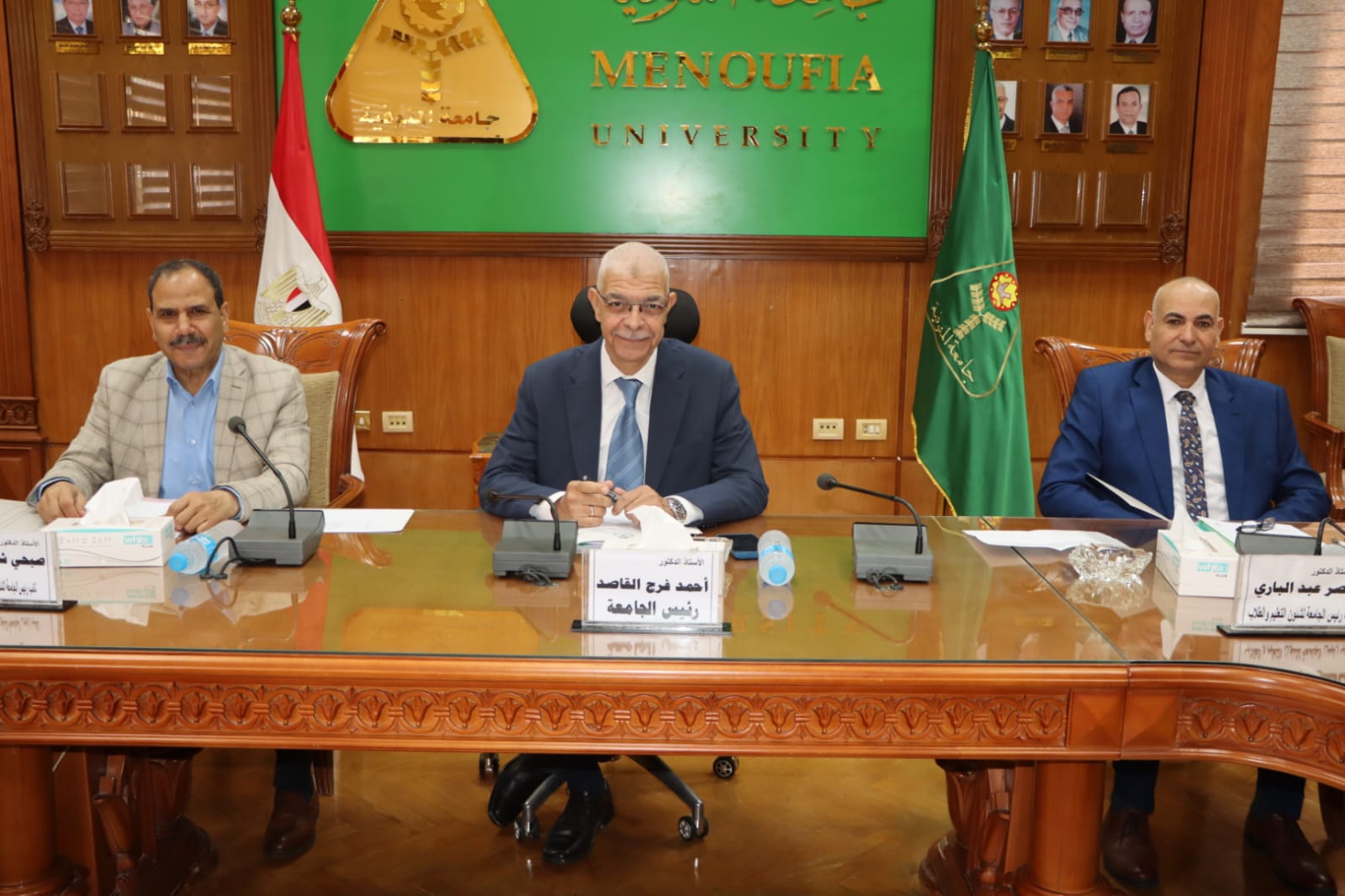 رئيس جامعة المنوفية يراس لجنة مقابلات شخصية لتجديد مناصب مديري العموم وأمناء الكليات
