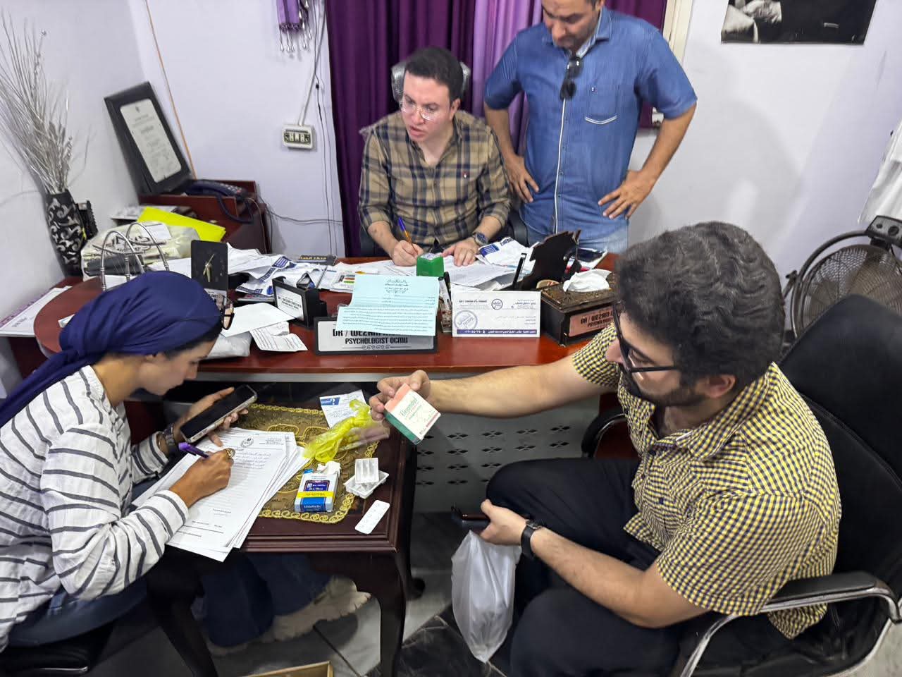 غلق وتشميع مركز الوئام النفسي بالمنصورة تديره سيدة دون مؤهلات طبية وبه أدوية محظورة