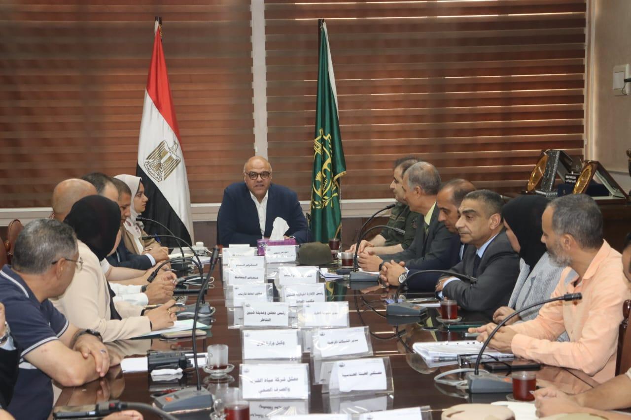 محافظ القليوبية يتابع معدلات إنجاز مبادرة “حياة كريمة” بشبين القناطر ويؤكد على تسريع وتيرة العمل