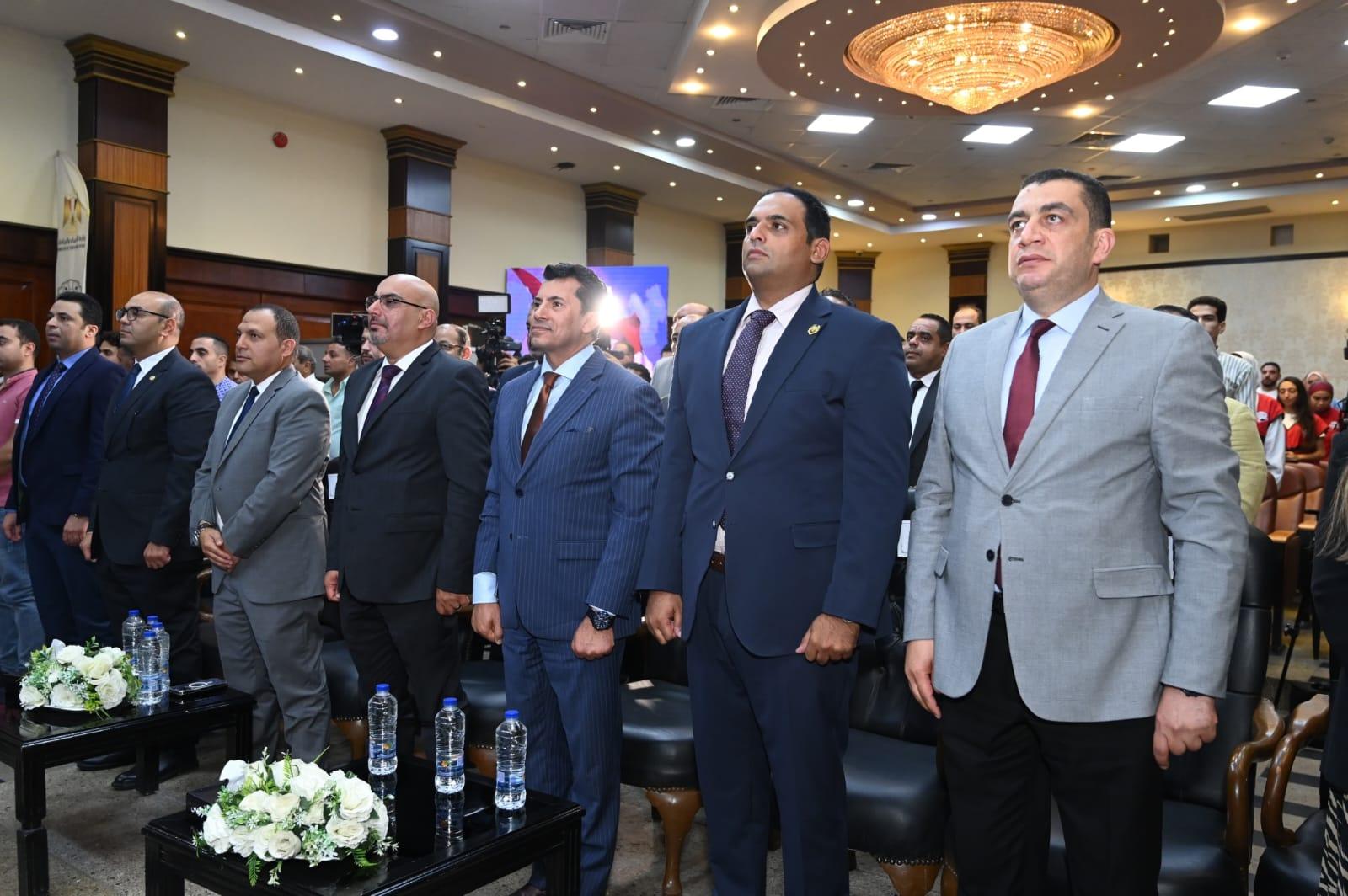 بجوائز مليون جنيه.. وزير الشباب والرياضة يطلق دوري القهاوي للطاولة والدومينو في نسخته الأولى