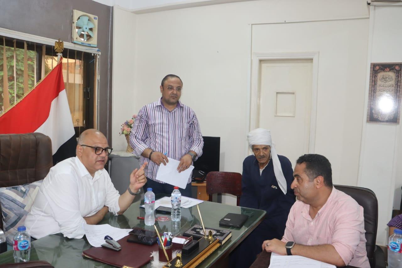 محافظ القليوبية يعقد اللقاء الجماهيري الأسبوعي للاستماع إلى مشكلات المواطنين بمدن بنها وكفر شكر وطوخ وقها