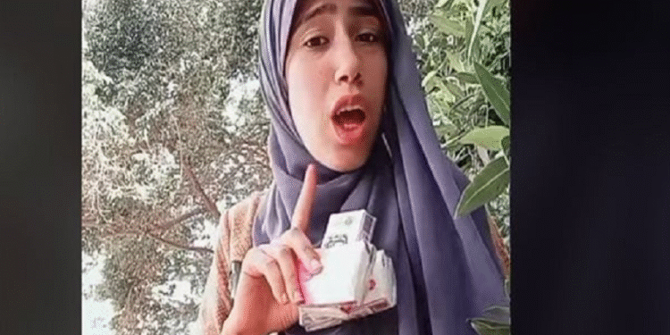 والد البلوجر علياء المقبوض عليها يكشف معلومات صادمة