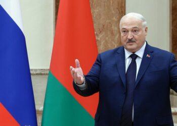 قبيل قمة بوتين- ترامب بساعات.. الرئيس الأمريكي يجري مكالمة مع لوكاشينكو