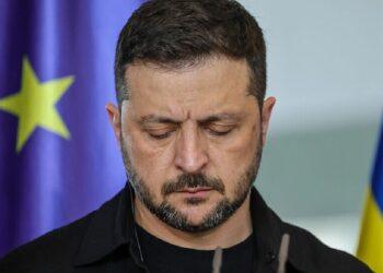 “وول ستريت جورنال”: زيلينسكي لم يرفض “تبادل الأراضي” خلال محادثاته مع ترامب