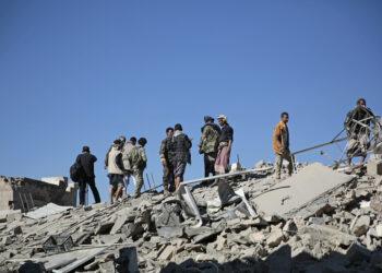 بيان لوزراة الدفاع التابعة للحوثيين عقب إعلان إسرائيل استهداف قيادات في صنعاء