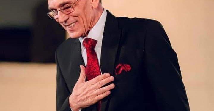 اشرف زكي يطمئن الجمهور المصري والعربي علي الفنان محمد صبحي : يغادر المستشفي حالياً متوجهاً الي منزله