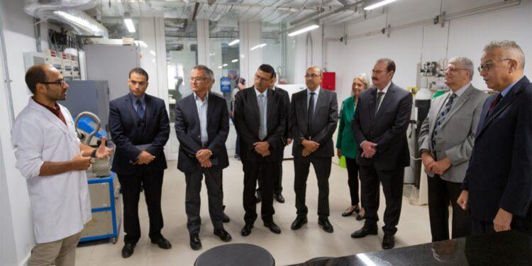 الجامعة المصرية اليابانية تبحث مع “أبو قير للأسمدة ” التعاون في مشروعات الهيدروجين الأخضر