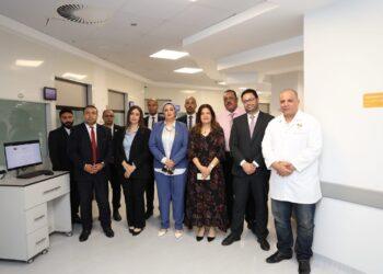 وفد النقابة العامة للبنوك في يقوم بزيارة لمستشفى الناس