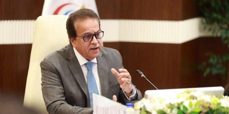 وزير الصحة يوجه بتسريع الاستجابة لاحتياجات المرضى ومتابعة نظام التقييم الدوري للعاملين