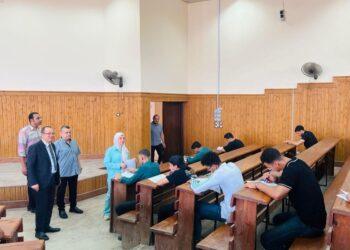 رئيس جامعة الدلتا التكنولوجية يتابع سير اختبارات الدور الثانى للعام الجامعى ٢٠٢٥/٢٠٢٤