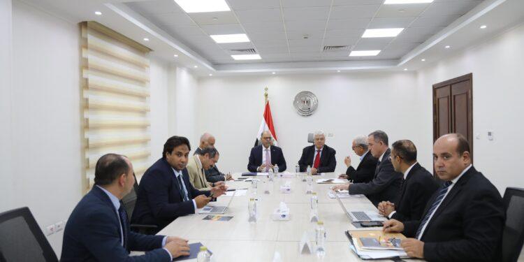 وزيرا التعليم العالي والعمل يبحثان سبل تعزيز التعاون والتكامل بين الوزارتين