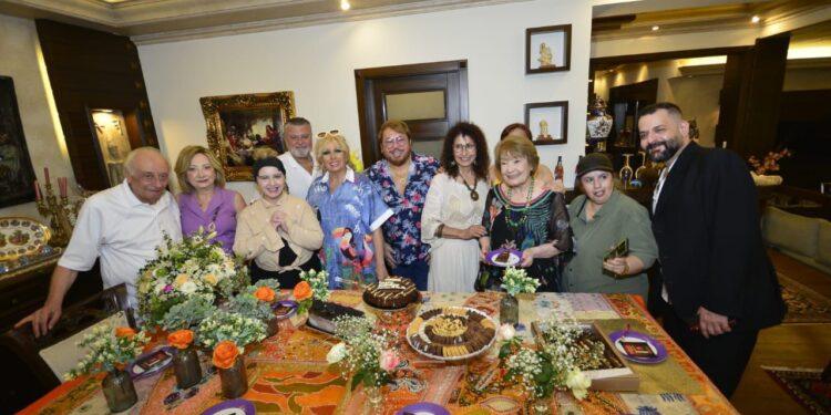 نجوم وإعلاميون من “الزمن الجميل” يجتمعون على مائدة الدكتور هراتش