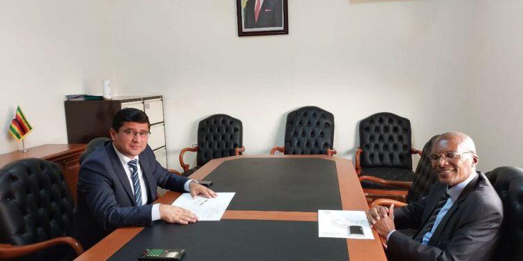 سفير طاجكيستان بمصر يلتقى مع القائم بأعمال سفارة زيمبابوي