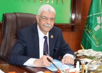 ” القاصد” يعلن نجاح فريق طبي بمستشفيات جامعة المنوفية في إجراء جراحة دقيقة لتغيير الصمام الأورطي لمريض ٥٠عاما بإستخدام تقنية التدخل المحدود