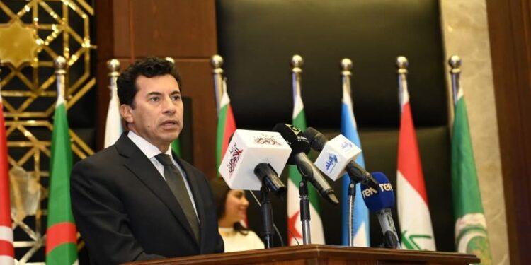 وزير الشباب والرياضة يوجه القيادات الشبابية بمحافظة البحر الأحمر لإستقبال الشباب العربي المشارك في منتدي البيئة الساحلية ويؤكد علي جاهزية المنشآت الشبابية