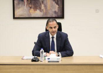 نائب وزير الصحة يعقد اجتماعًا لتطوير منظومة المخازن الاستراتيجية والتموين الطبي وتنفيذ حلول للتحديات