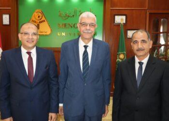 رئيس جامعة المنوفية يتراس إجتماع لجنة إختيار عميد كلية الهندسة الإلكترونية