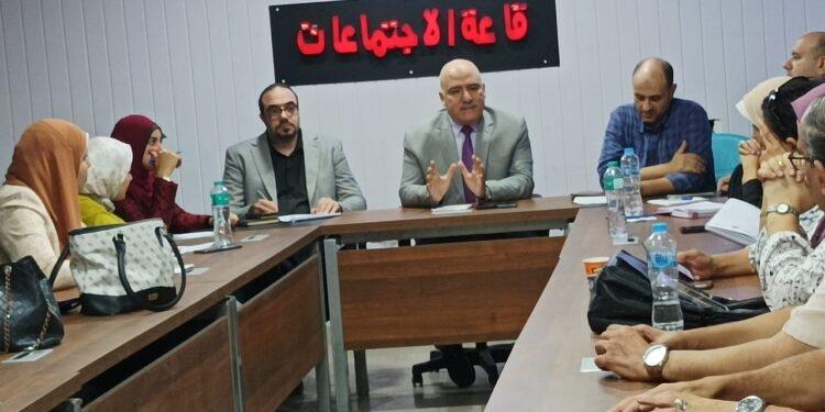 الشلقانى وكيل وزارة الصحة بالقليوبية يعقد اجتماعاً موسعاً مع مديري الإدارات الصحية