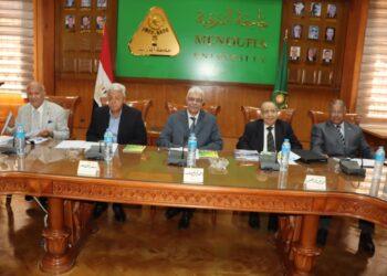 برئاسة القاصد..اللجنة العليا لتحديث الخطة الاستراتيجية لجامعة المنوفية ٢٠٢٥/ ٢٠٣٠ تناقش مقترح تحديث الخطة تماشيا مع الاستراتيجية الوطنية للتعليم العالى ورؤية مصر ٢٠٣٠