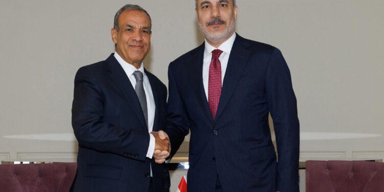 مشاورات مصرية – تركية في جدة لتعزيز العلاقات الثنائية والتنسيق الإقليمي
