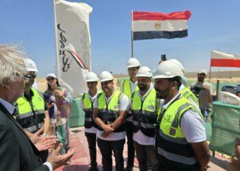 السفير ميخال موركوتشينسكي، يزور موقع أكبر استثمار بولندي مباشر في مصر.