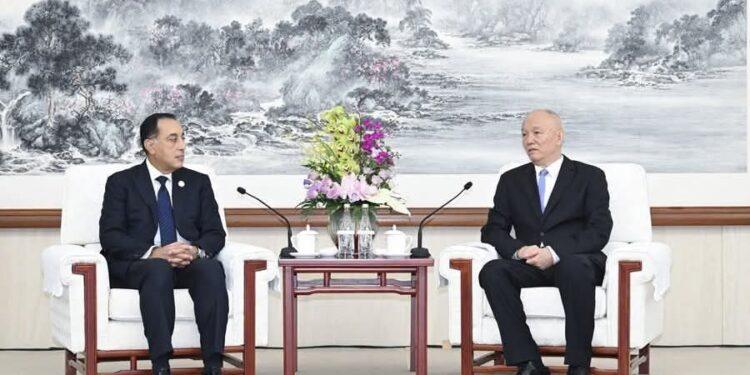 مسؤول بارز بالحزب الشيوعي الصيني يلتقي رئيس الوزراء المصري