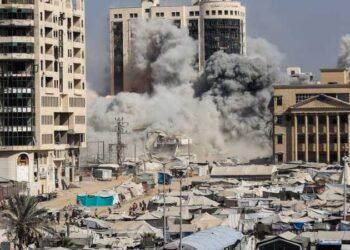 مقتل 37 فلسطينيا بنيران وقصف إسرائيلي على قطاع غزة