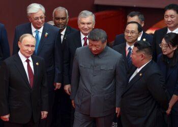 زاخاروفا تعلق على تقييمات الغرب لنتائج اللقاءات الأخيرة لقادة عالميين في الصين