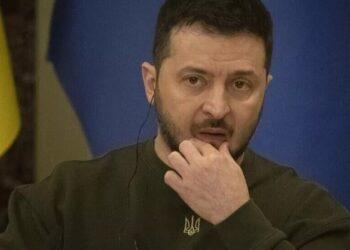 زيلينسكي يرفض عرض بوتين الاجتماع في موسكو