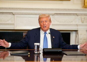 “وول ستريت جورنال”: ترامب يعتبر ضرب إسرائيل لقطر “متهورا” ويبدي استياءه من عدم إبلاغه مسبقا