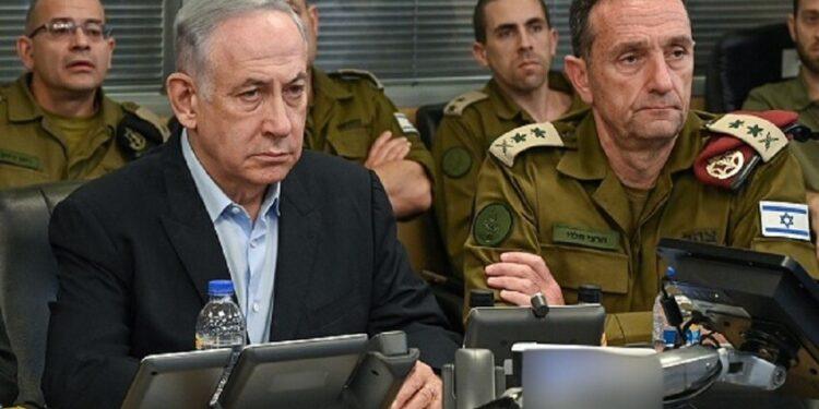 الكشف عما حاولوا إخفاءه.. رئيس أركان إسرائيلي سابق يكشف إحصائية مرعبة لضحايا غزة