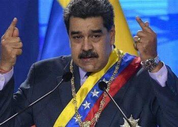 الرئيس الفنزويلي: 8 سفن أمريكية تحمل 1200 صاروخ تستهدف البلاد في أكبر تهديد منذ قرن