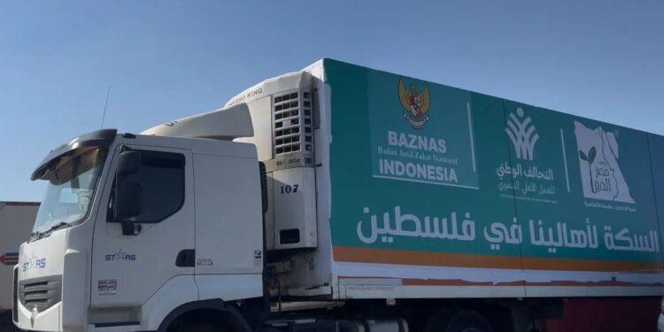 إندونيسيا ترسل 10 شاحنات تحمل 15 ألف طرد مساعدات لغزة عبر مصر