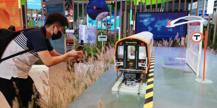 8.2 في المائة نموا في تجارة الخدمات بالصين خلال الأشهر السبعة الأولى من العام الجاري