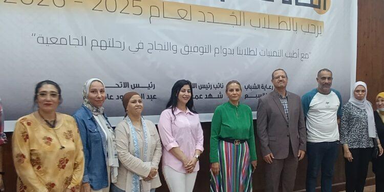 عميدة آداب عين شمس تفتتح التنسيق الداخلي للطلاب بنظامي الانتظام والانتساب للعام الجامعي الجديد