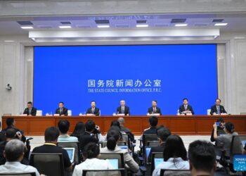 الصين تصوغ 36 قانونا جديدا منذ عام 2021