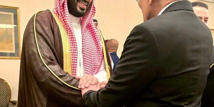 رئيس الوزراء الماليزي يلتقى بولى عهد السعودية ورئيس باكستان وملك الاردن على هامش قمة الدوحة