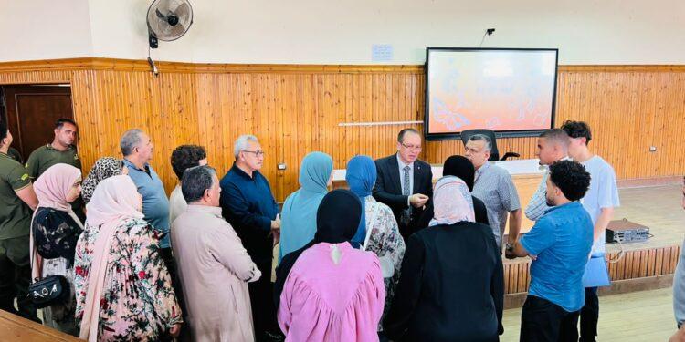 رئيس جامعة الدلتا التكنولوجية يطمئن على استعدادات الجامعة للعام الدراسى الجديد