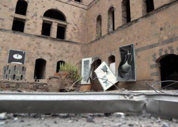 شينخوا : الغارات الإسرائيلية تستهدف ذاكرة اليمن المحفورة في جدران المتحف الوطني