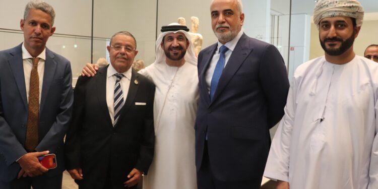 خلال زيارته الرسمية لدولة الإمارات وفد البرلمان العربي برئاسة “اليماحي” يزور مسجد الشيخ زايد الكبير ومتحف اللوفر بأبوظبي