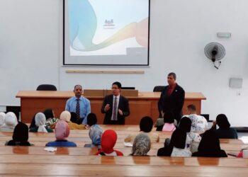 خلال تفقده سير العملية التعليمية بالعبور:رئيس جامعة بنها للطلاب : أنتم الاستثمار الحقيقي في بناء الوطن