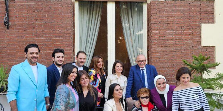 سفارة تركيا بمصر تستضيف نخبة من الفنانين المصريين.