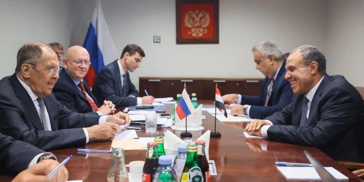 وزير الخارجية المصرى يلتقى نظيره الروسى