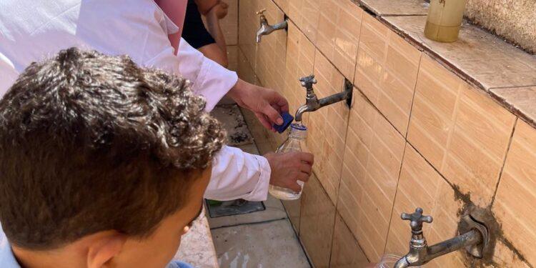 مياه الشرب بالمنوفية تتابع جودة المياه بمختلف مدارس المحافظة .