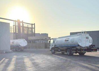 عبور 304 شاحنة مساعدات إماراتية عبر معبر رفح خلال شهر سبتمبر من بينهم صهاريج وسيارات اسعاف بدعم من وكالة الإمارات للمساعدات الدولية