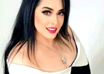 هند عاكف تعود للمسرح بذكريات العالمة باشا بمسرحية عجب العجاب