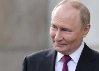 عقبة الاعتقال.. أي مسار جوي يسلكه بوتين للقاء ترامب بالمجر؟