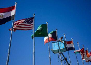 بينهم الرئيس الإيراني.. 25 زعيما يحضرون قمة شرم الشيخ