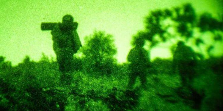 الجيش الإسرائيلي يعلن تنفيذ عملية برية داخل لبنان